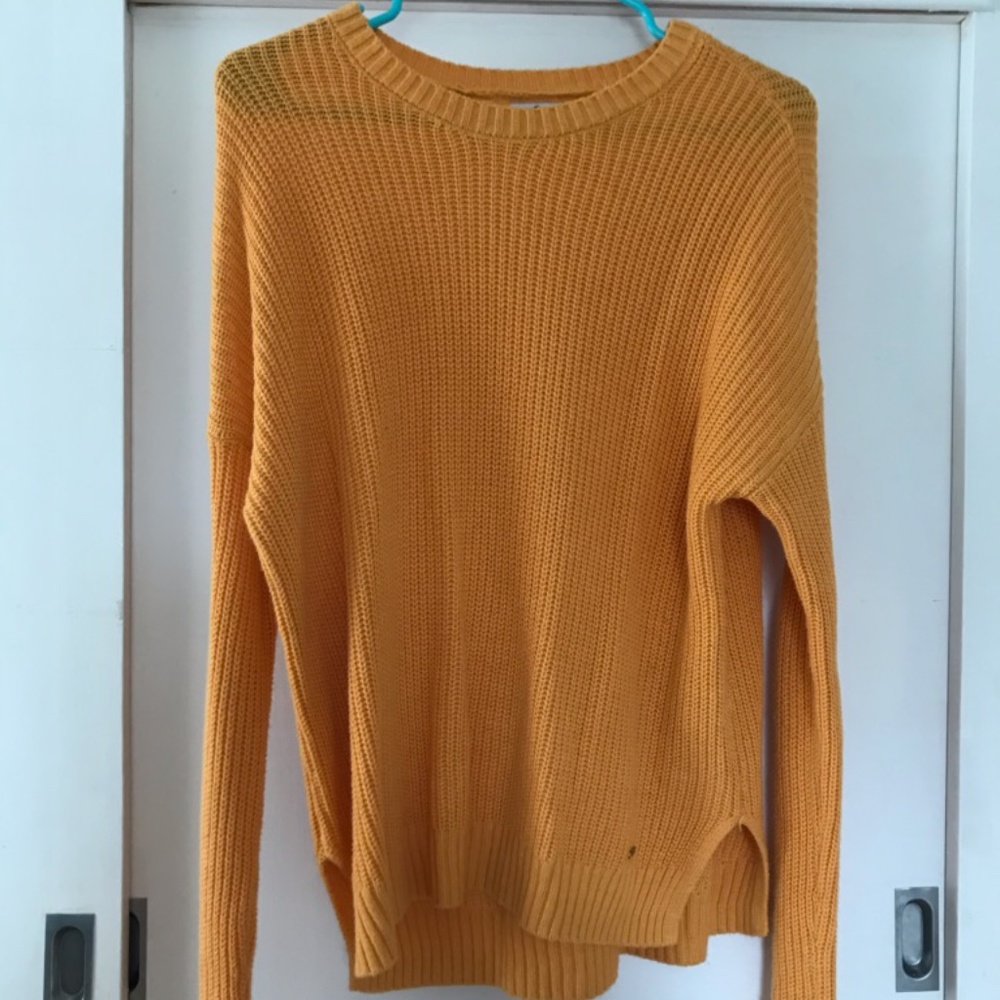 Hollister Long Sleeve Sweater